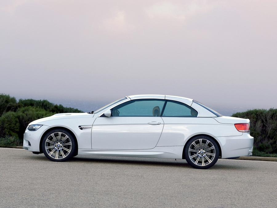  BMW M3 Convertible 2008 года  (фото 8 из 66)